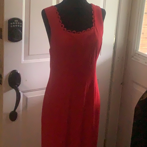 red Emblem dress perfect condition fits like a 4-6 - Picture 6 of 6